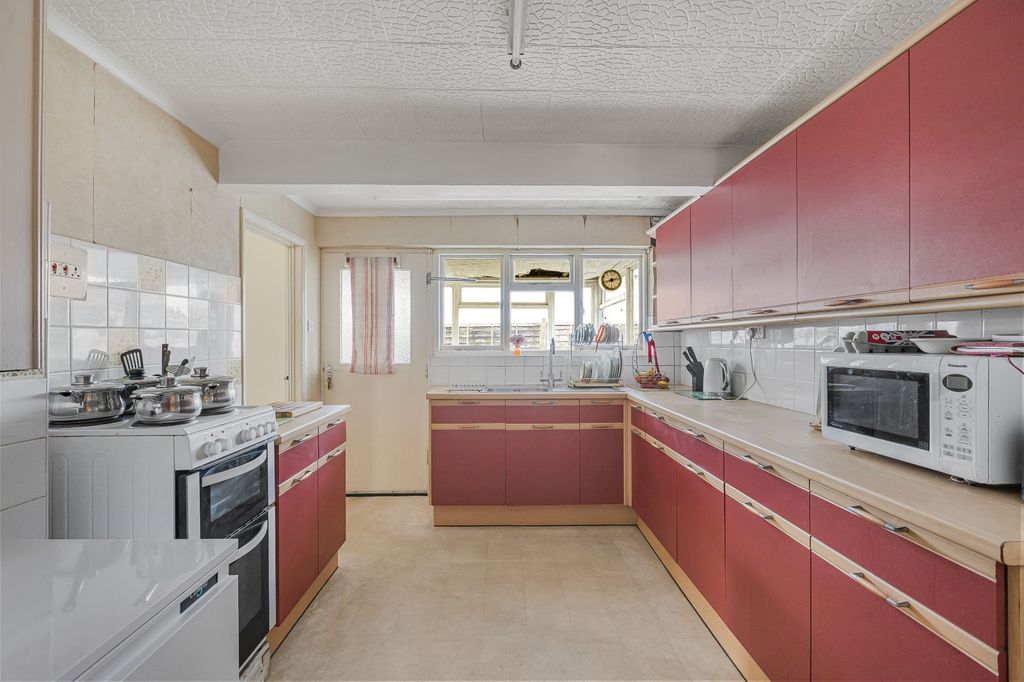 Property photo 3 of 11 Picture No. 11