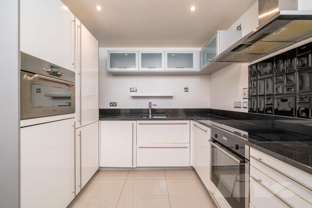 Property photo 2 of 12 Photo 10