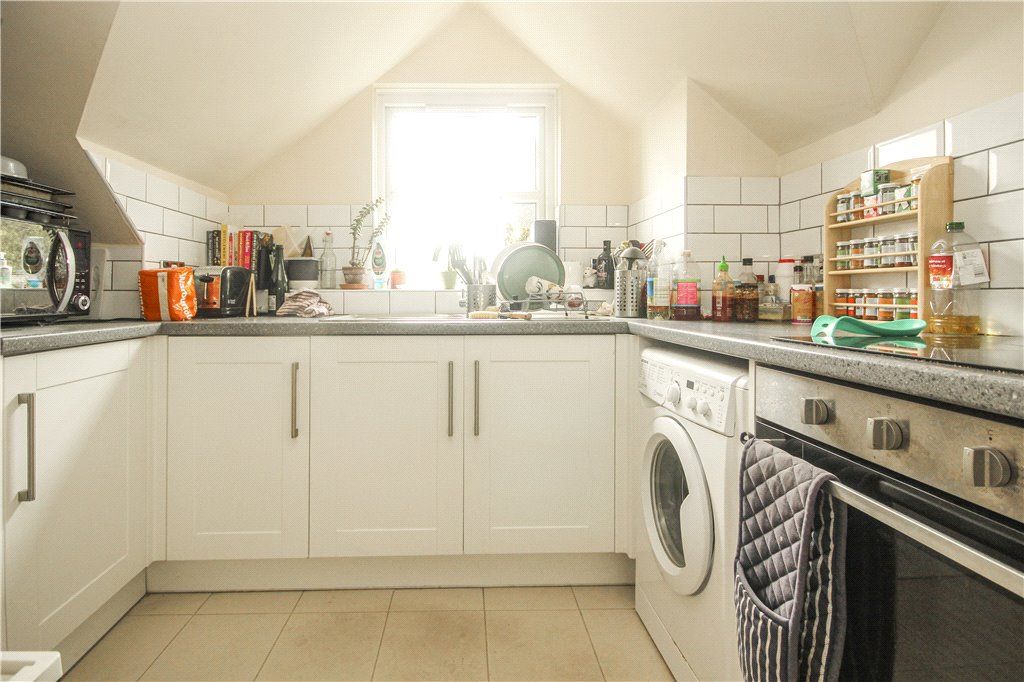 Property photo 2 of 10 Kitchen