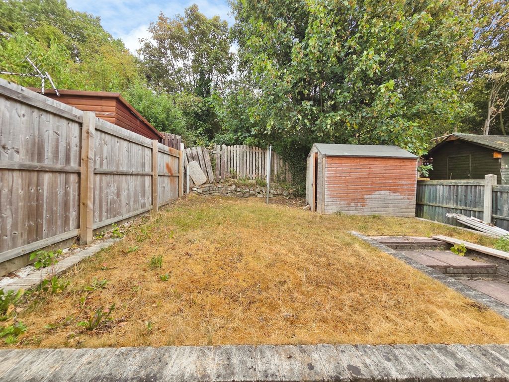Property photo 3 of 14 60F01A24-1000154323