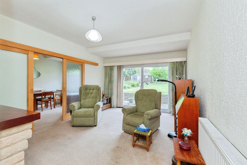 Property photo 2 of 19