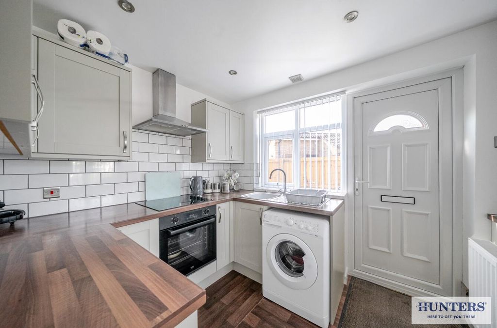 Property photo 2 of 17 2788d52F-B0E0-4470-A283-6062Df0A4300.Jpg