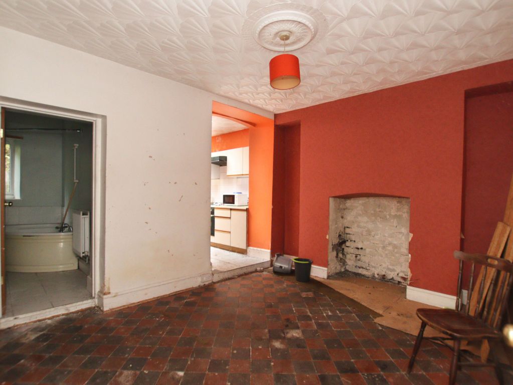 Property photo 3 of 9