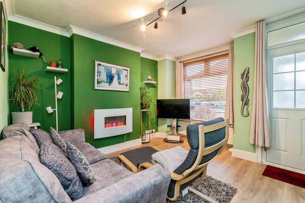 Property photo 2 of 14 Pbox-Img.Jpg