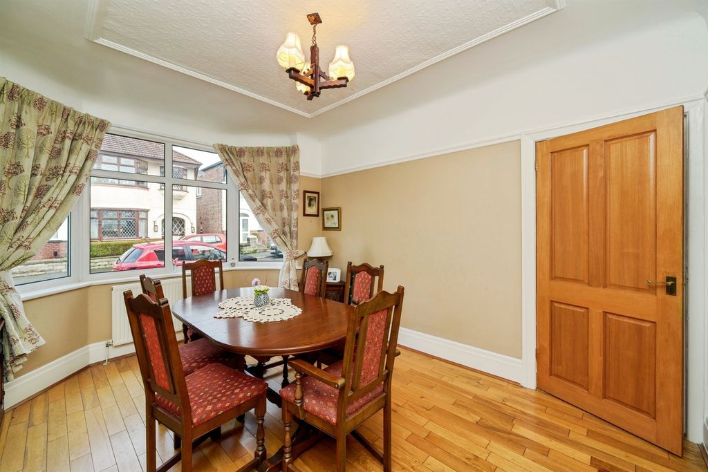 Property photo 3 of 21