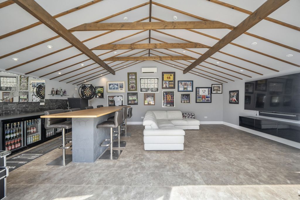 Additional image 33 of 7 bed detached house for saleShirley Church Road, Croydon CR0