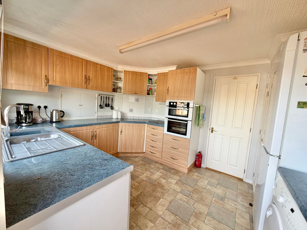 Property photo 3 of 11 Img_6488