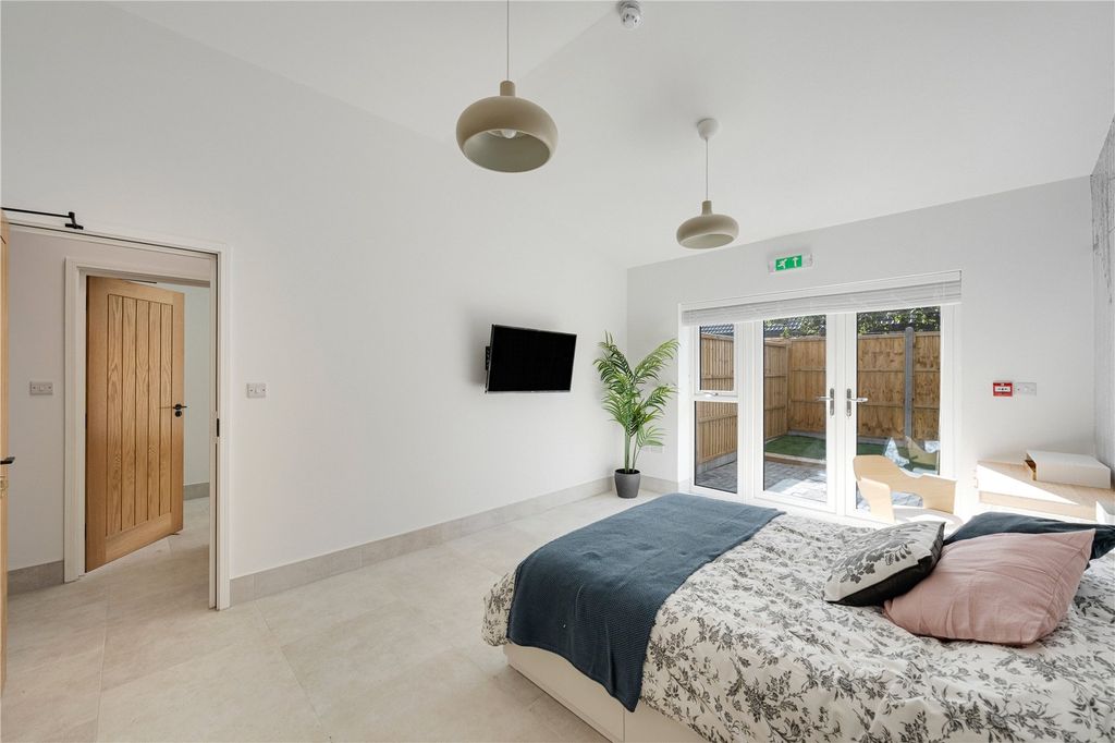 Property photo 2 of 10 Picture No. 02