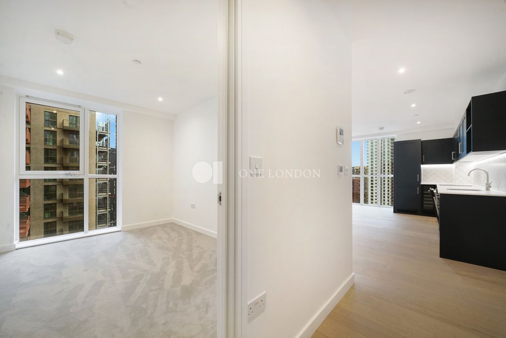 Property photo 2 of 28