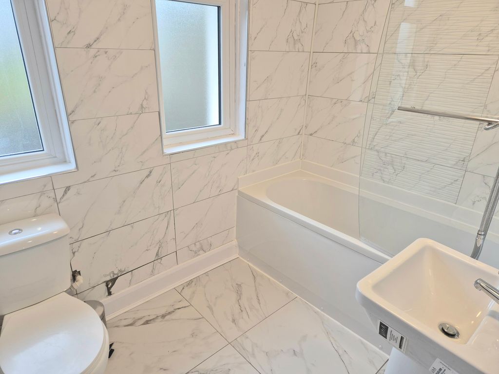 Property photo 3 of 7 Image