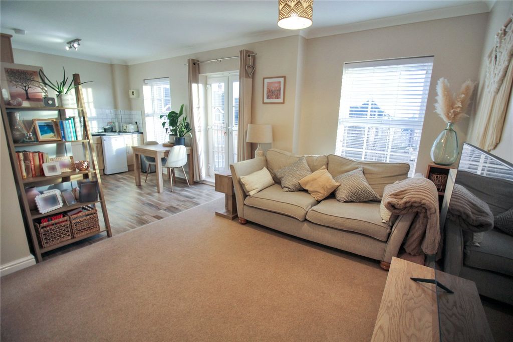 Property photo 2 of 11 Picture No. 08