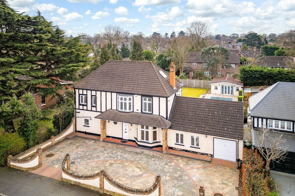 Property photo 1 of 39