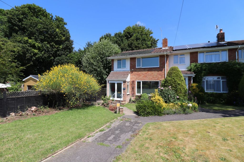 Property photo 1 of 6