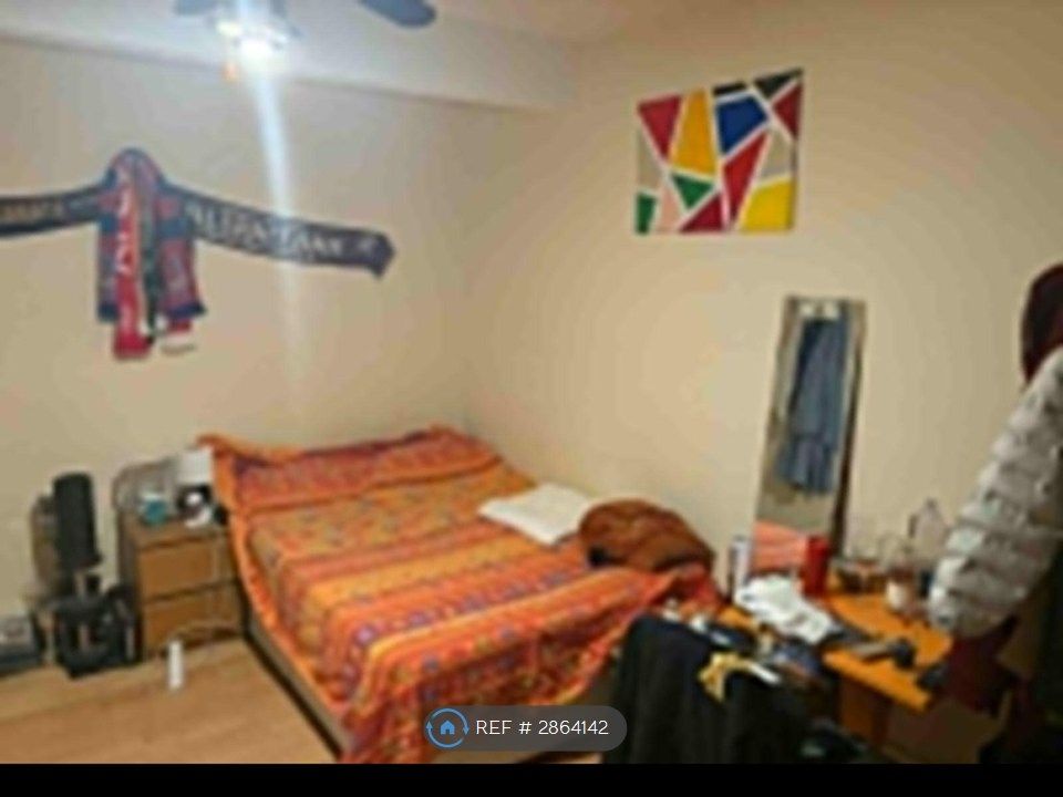 Property photo 1 of 3