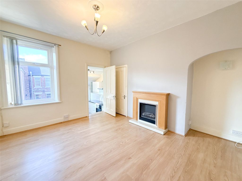 Property photo 2 of 13 Lounge