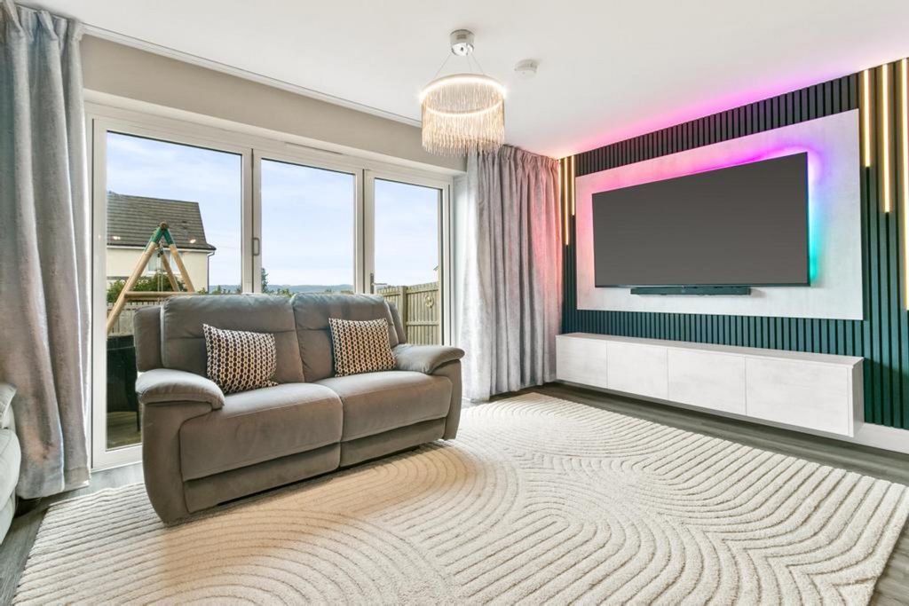 Property photo 3 of 27