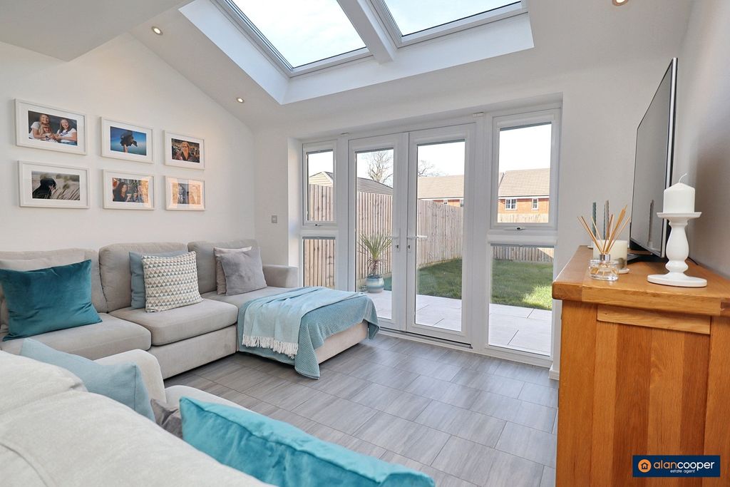 Property photo 3 of 29 3989165
