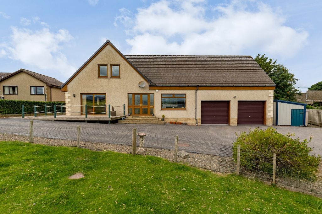 Property photo 1 of 28 Picture No. 01
