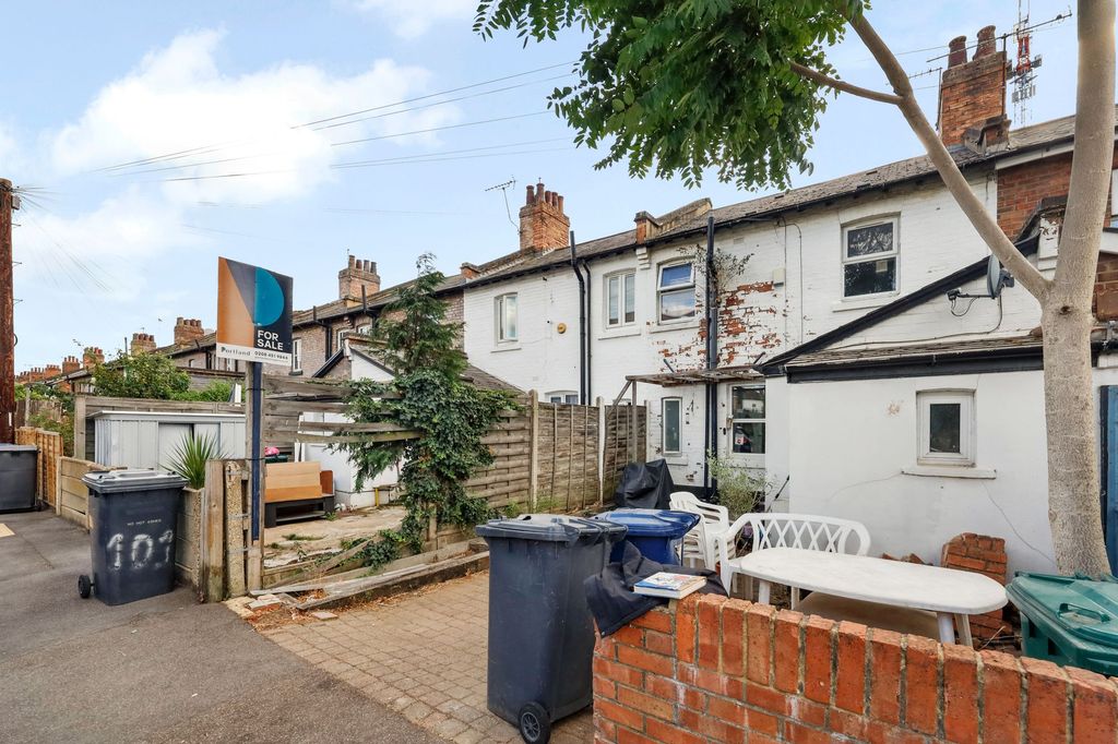 Property photo 3 of 16