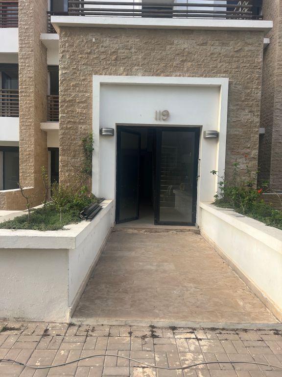 Property photo 3 of 27