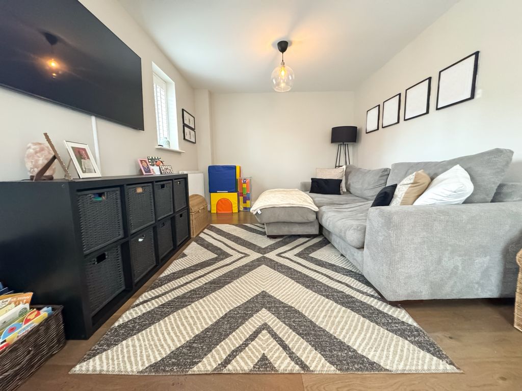 Property photo 3 of 24 Primrose Ewemove Redcar-22