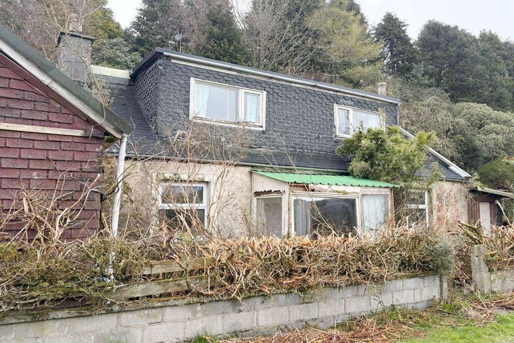 Property photo 3 of 9
