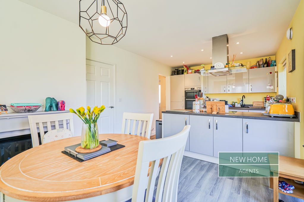 Property photo 3 of 37 Photo 32