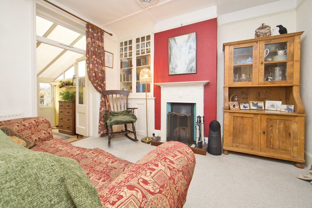 Property photo 2 of 13 Picture 2