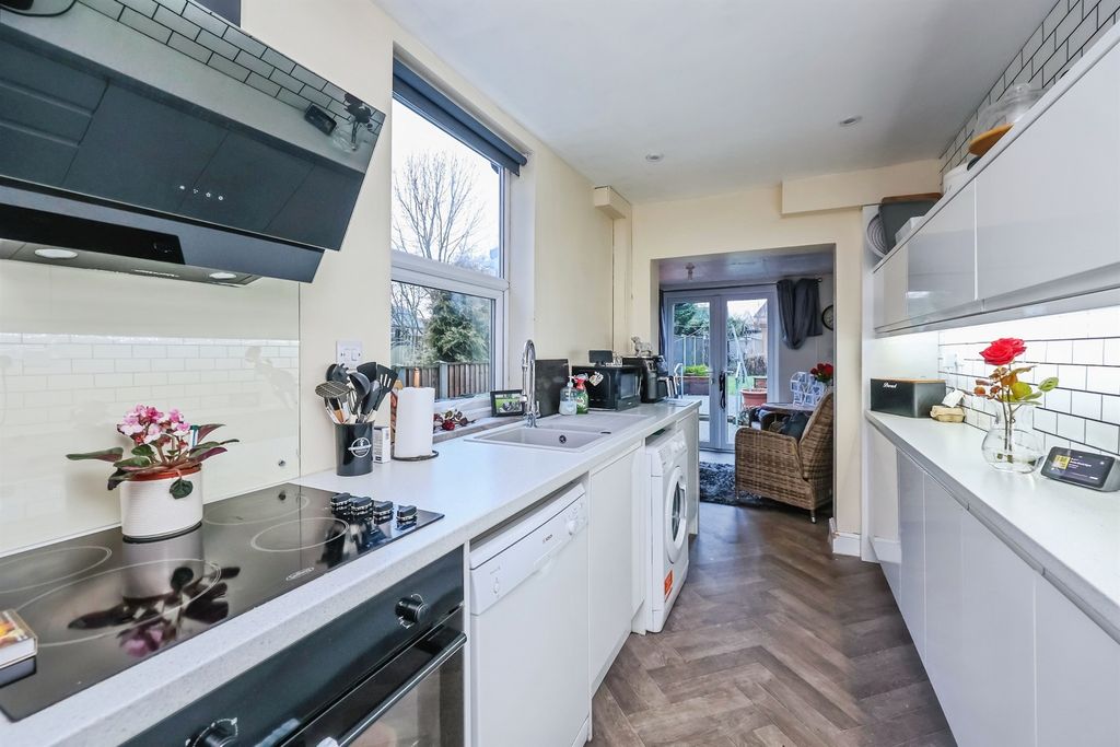 Property photo 3 of 19