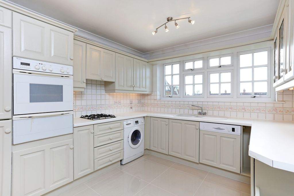 Property photo 3 of 8 Z10