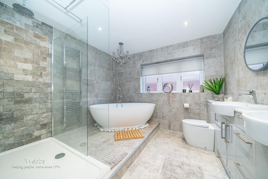 Property photo 3 of 44 Â©Webbsâ© (18 Of 50).Jpg
