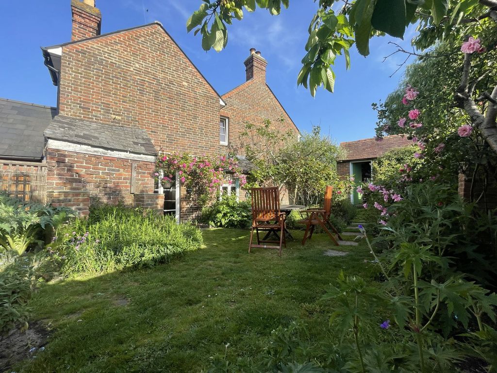 Property photo 1 of 34