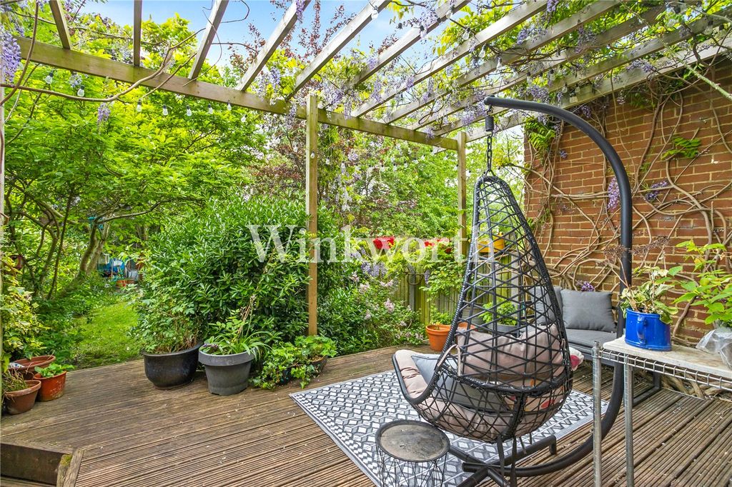 Property photo 3 of 19 Picture No. 01