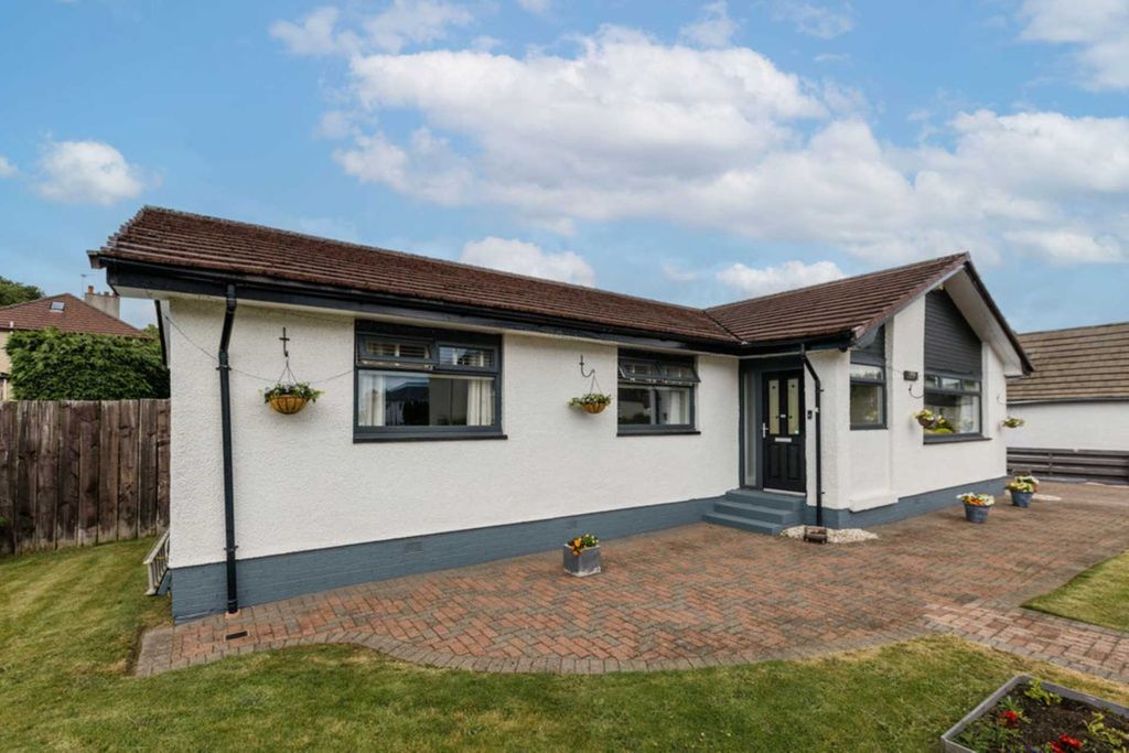 Property photo 1 of 21