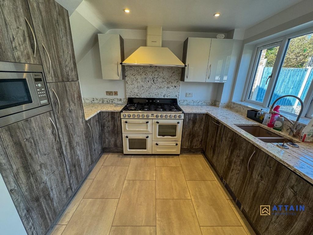 Property photo 2 of 13 Kitchen.Jpg
