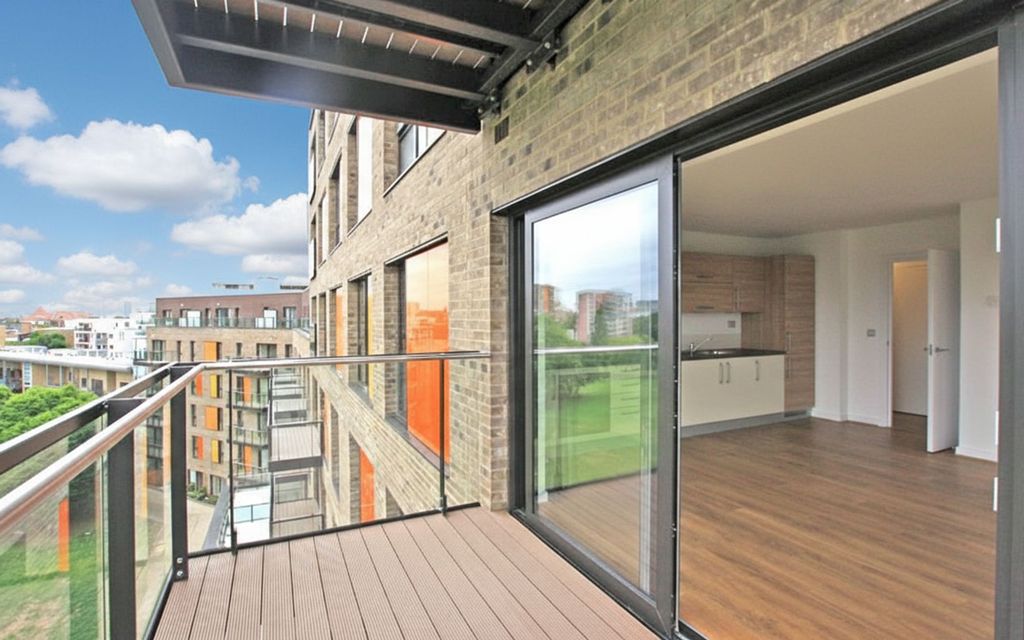 Property photo 2 of 15