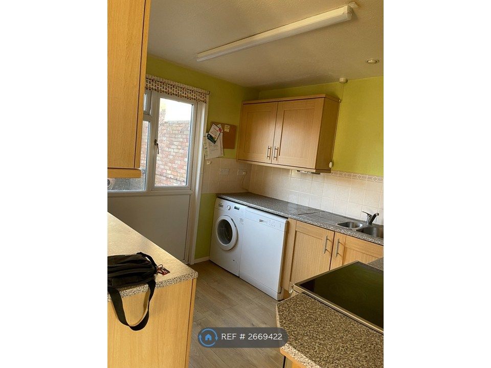 Property photo 3 of 10