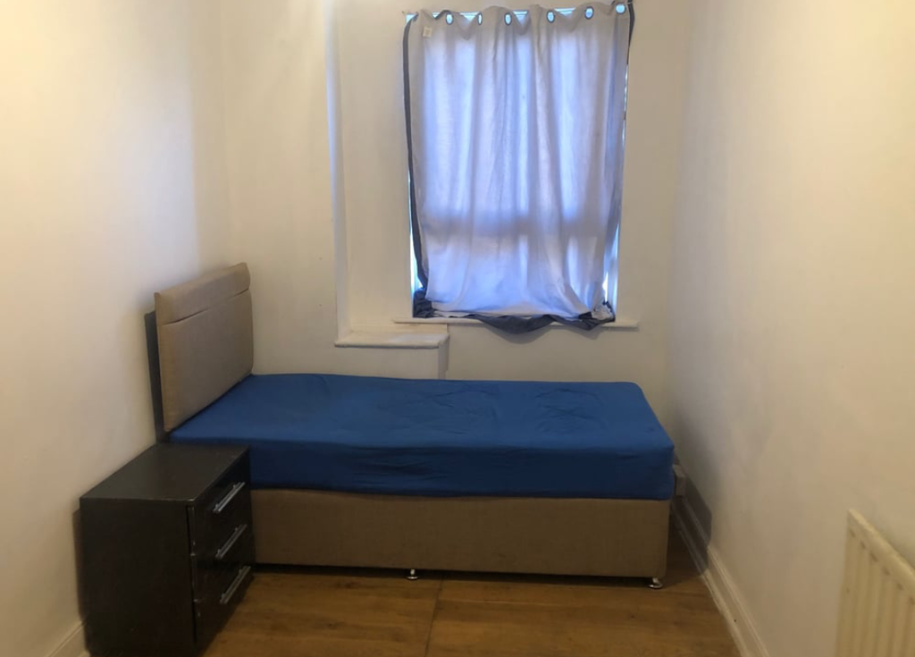Property photo 1 of 2