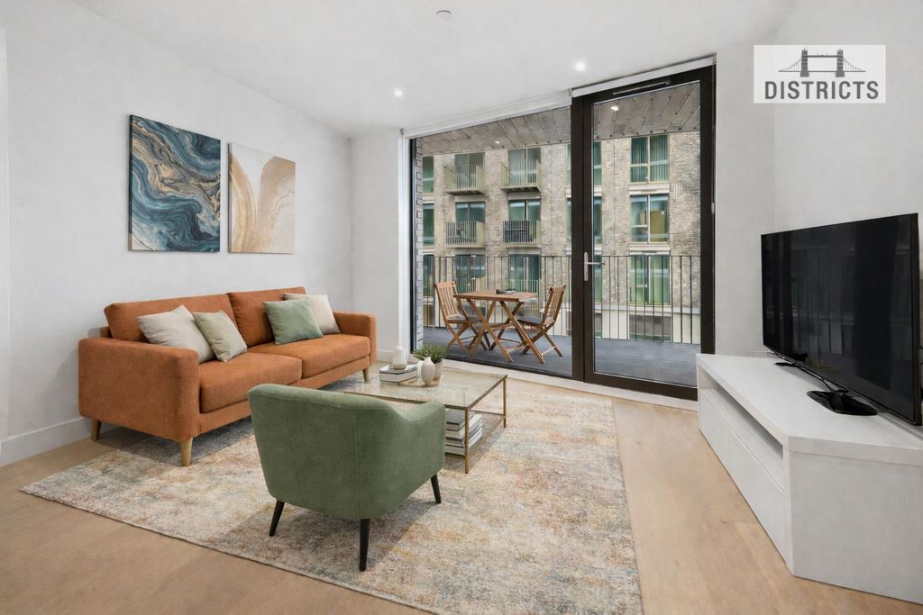 Property photo 1 of 11 Reception Dressed.Png