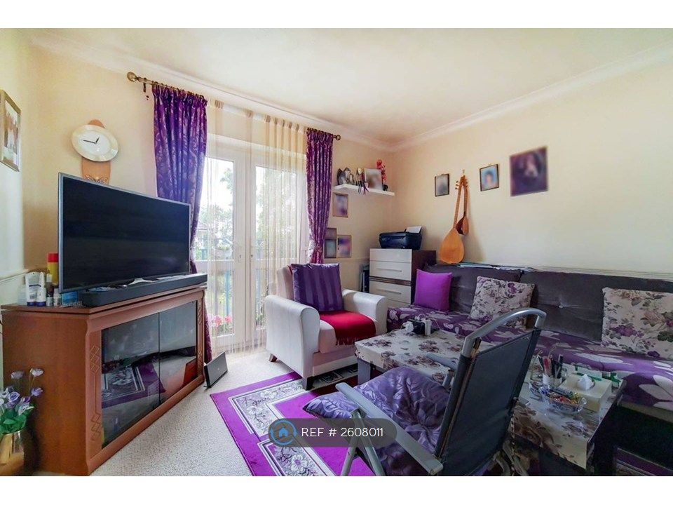 Property photo 3 of 6