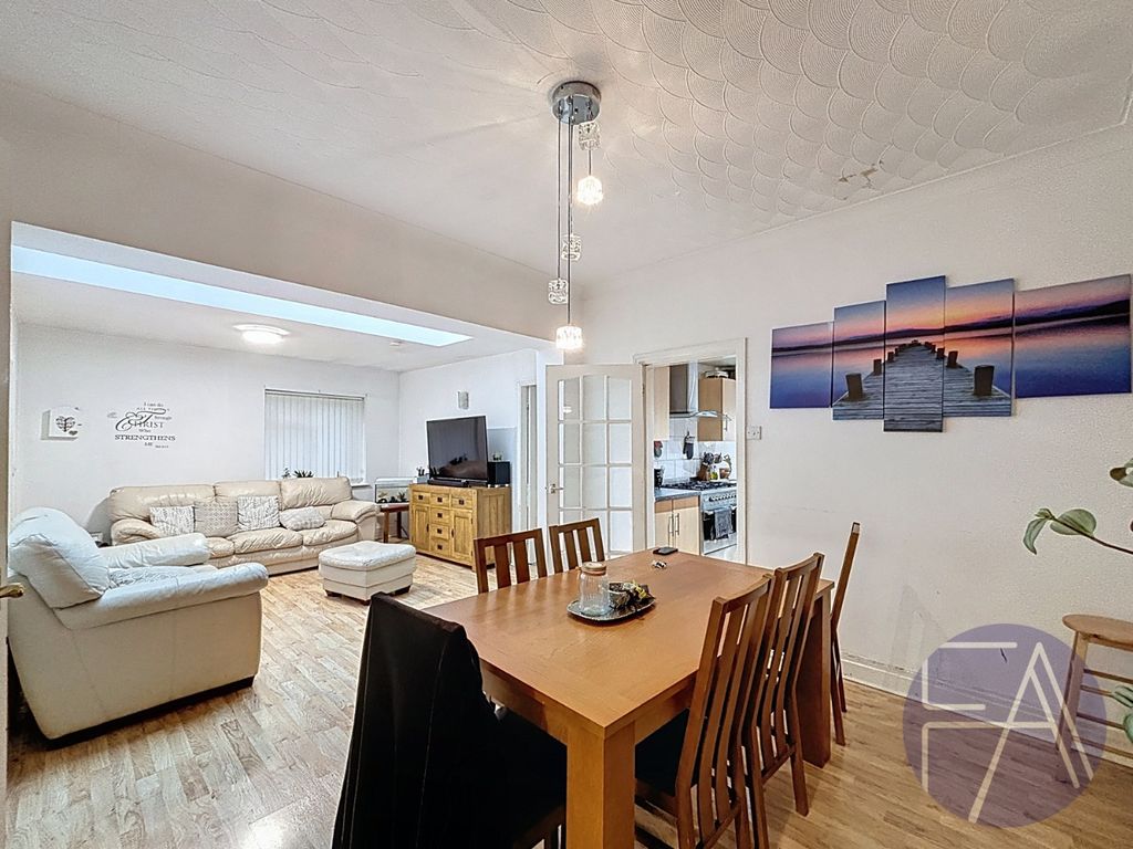 Property photo 2 of 24 4551965