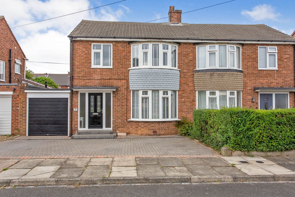 3 bed semi-detached house for sale Wideopen