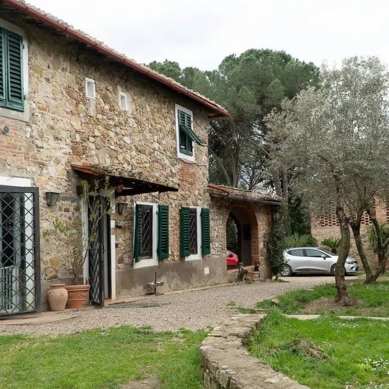 Property photo 1 of 16 Rustic Country House In Chianti, Tuscany