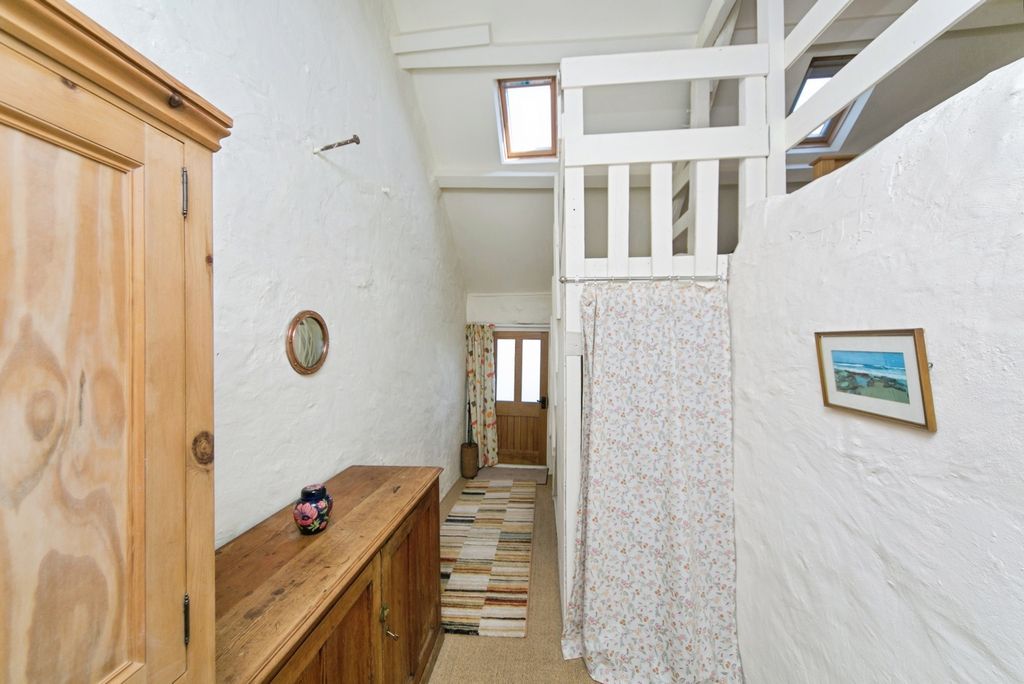 Property photo 3 of 53 Photo
