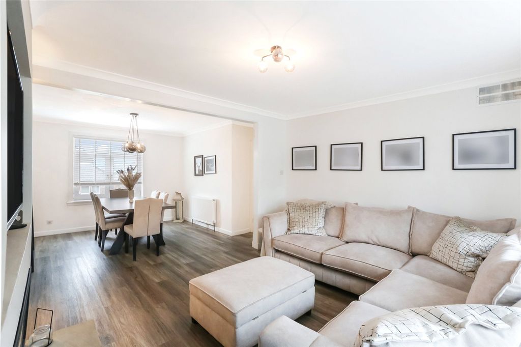 Property photo 3 of 25 Picture No. 07