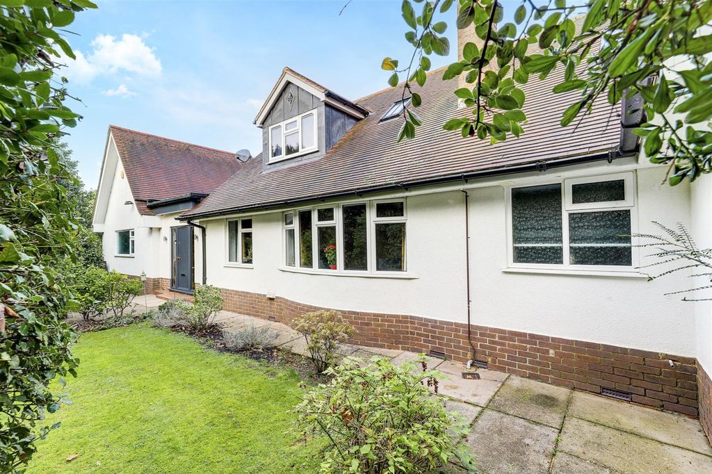 Property photo 1 of 29