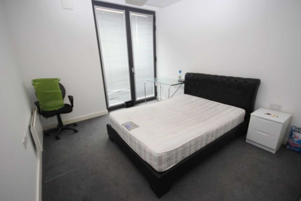 Property photo 3 of 6