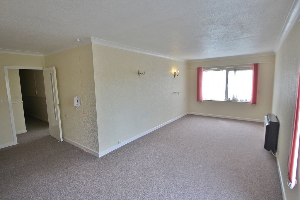 Property photo 3 of 9