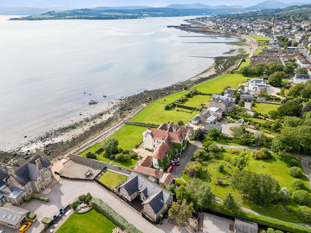 Property photo 3 of 65 General Dji_0234