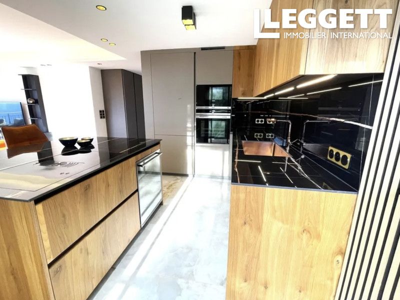 Property photo 1 of 3